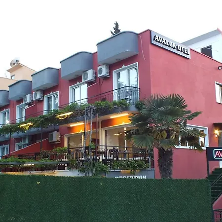 Avalon Отель 3*