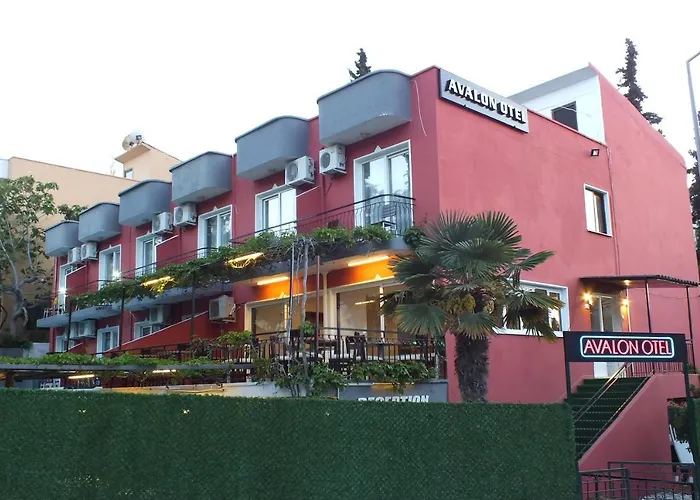 Avalon Hotel 3*